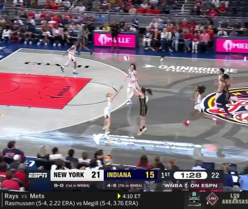 女版库里？克拉克40秒內连中三个Logo Shot