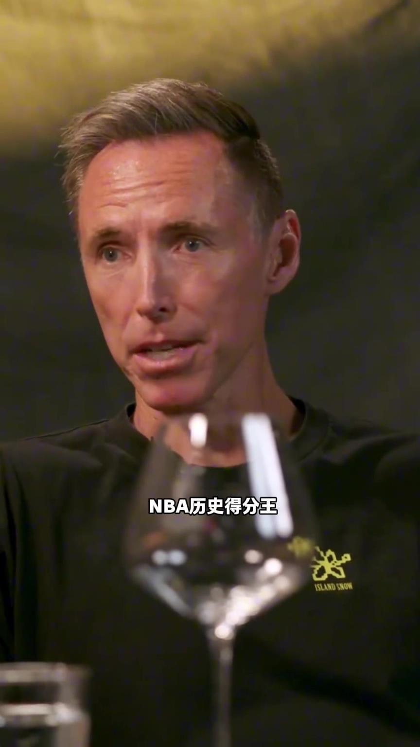 詹姆斯当面盛赞杜兰特比赛的高效性：你太棒了